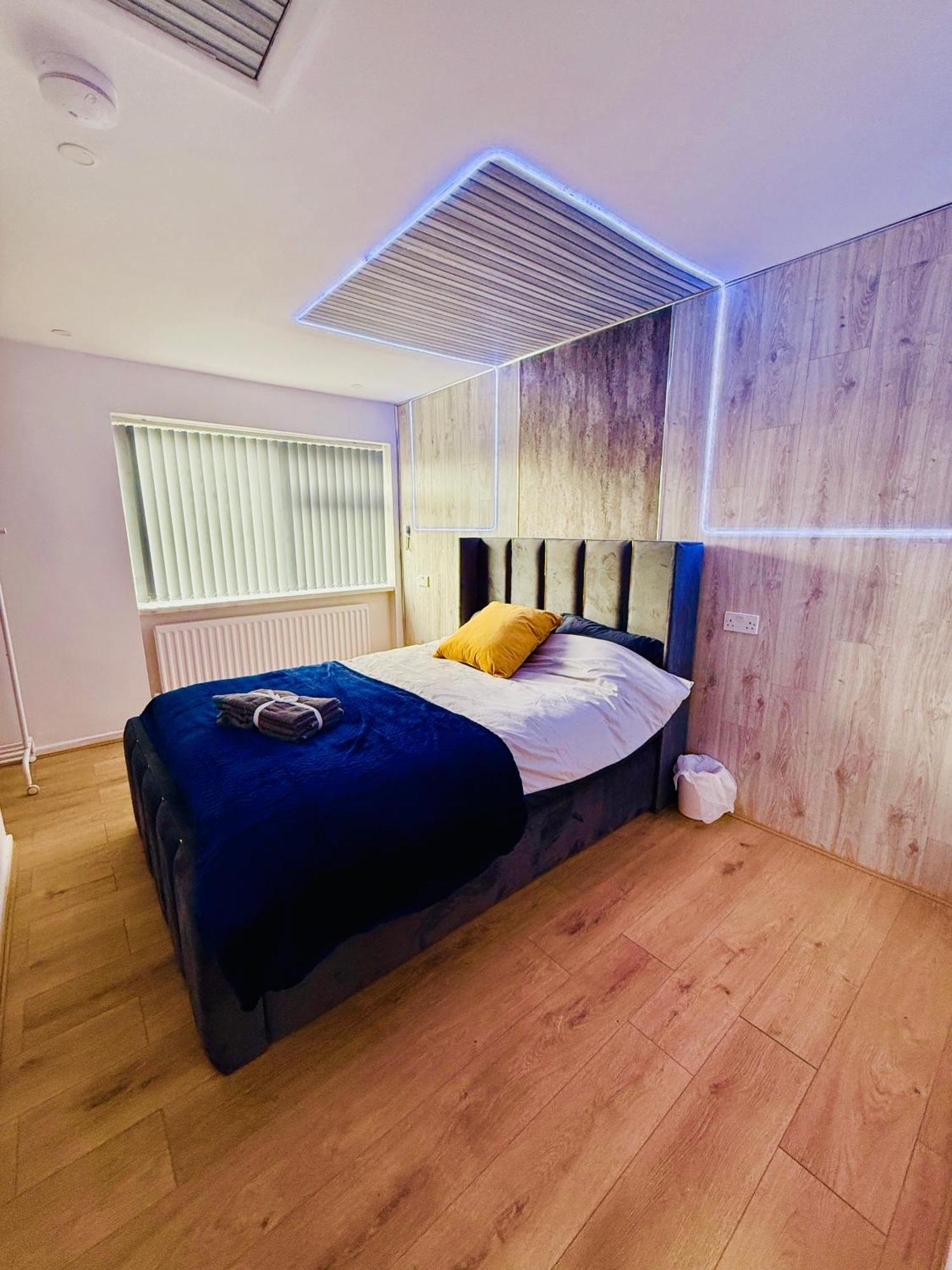 Centre- 9 Bed House With Free Parking Apartment Birmingham